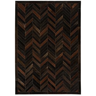 Geometric Pattern Handwoven Wool Area Rug (2.5x4.5), 'Between the Mountains