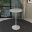Table de salle à manger à hauteur de bar moderne avec plateau en résine et base en acier Heatherton-600817963-575737011