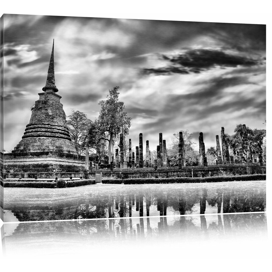 Leinwandbild Buddha Tempel im Sonnenuntergang in Monochrom