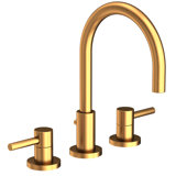 East Linear Widespread Bathroom Faucet with Drain Assembly