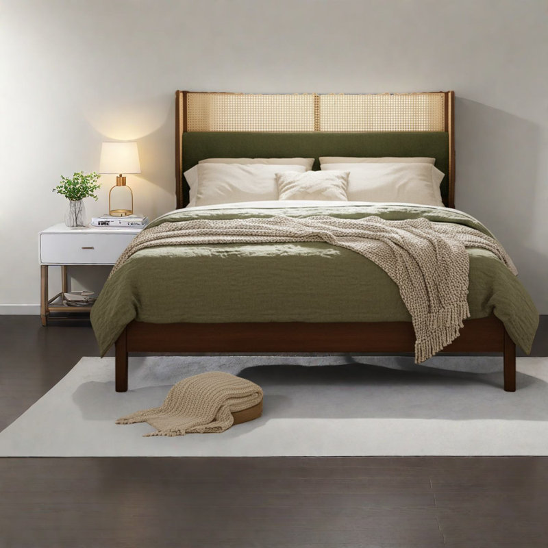 Spacieux lits pour grand lit en bois massif et bois massif en noyer vert moderne pour la maison