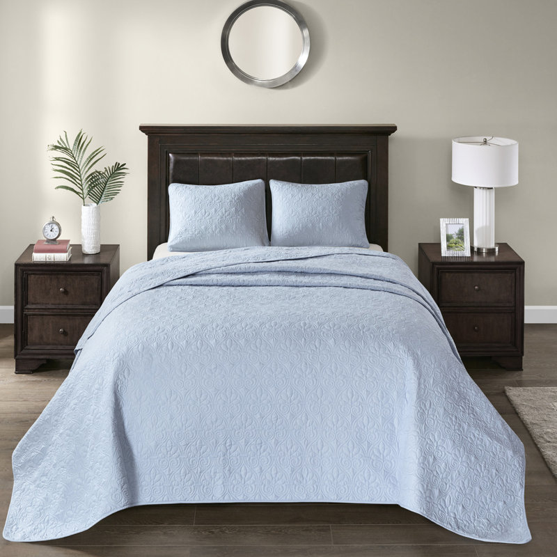 Grand couvre-lit réversible en bleu - Surpiqûre pour surmatelas luxueux idéal, rembourrage en coton prélavé, confort inclus et 2 taies décoratives lavables à la machine