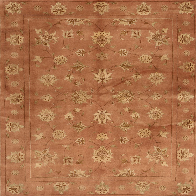 Tapis brun contemporain, Carré 4 pi