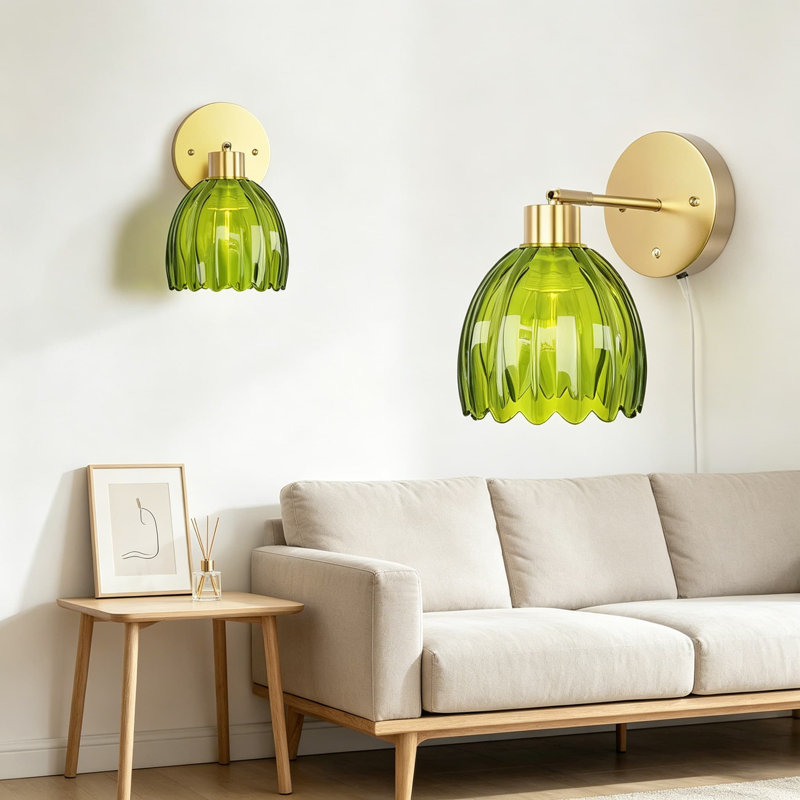 Applique murale rechargeable à piles avec abat-jour en verre Tulip