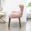 Chaise contemporaine en velours rose - avec mousse dense, capitonnage à boutons, pieds noirs rembourrés avec garniture dorée, rembourrage en mousse, dossier,-434126097