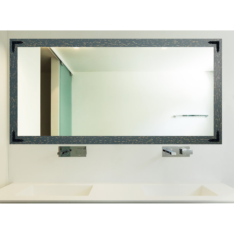 Miroir de salle de bain Monica, 38,5 po x 71,5 po, Vert olive, noir