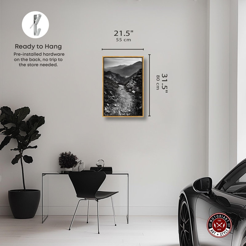 «Mountain Trail», impressions sur toile noires et blanches par Notoriart, Cadre doré, H 31 po x l 21 po