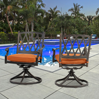 Chaise de patio pivotante avec coussins Banski