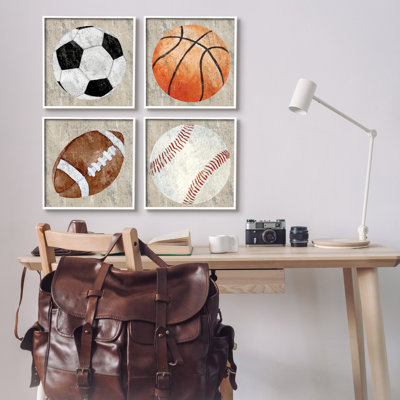 Diverses balles de sport rustiques, ensemble de 4 giclées encadrées par Kim Allen