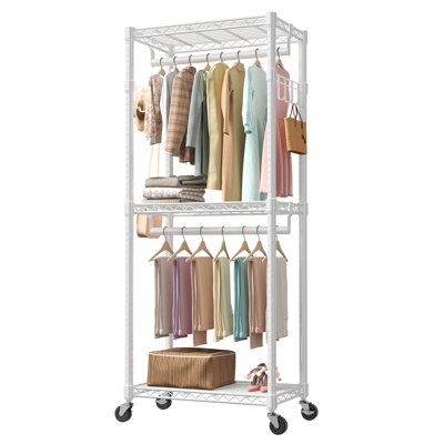 Portant à vêtements moyen à roulettes avec tablettes à 3 niveaux, support à vêtements robuste sur roulettes avec tringles de suspension doubles, unité de rangement réglable avec crochets latéraux et pieds de nivellement