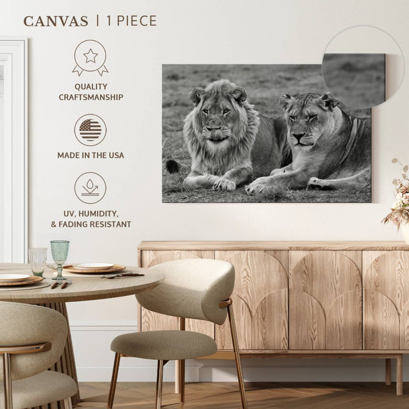 Brampt Lion Couple I, 34" H x 51" W