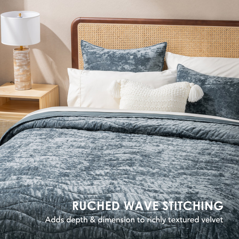 EVERGRACE Wave Crushed Velvet Duvet Cover & Comforter Set - Queen/King Size Oversized Bedding Set with 2 Shams, Stormy Blue