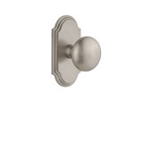 Grandeur Arc Plate Privacy with Fifth Avenue Door Knob