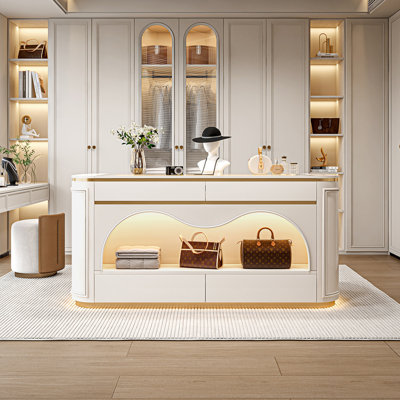 Vitrine à bijoux de luxe 62,99 po (160 cm) en bois massif à plusieurs niveaux, style français – Plateau en verre trempé avec bande lumineuse DEL intelligente, garnitures en acier inoxydable doré, rangement grande capacité à zones de compartimentage, tiroirs silencieux et amortis, vitrine d'exposition.
