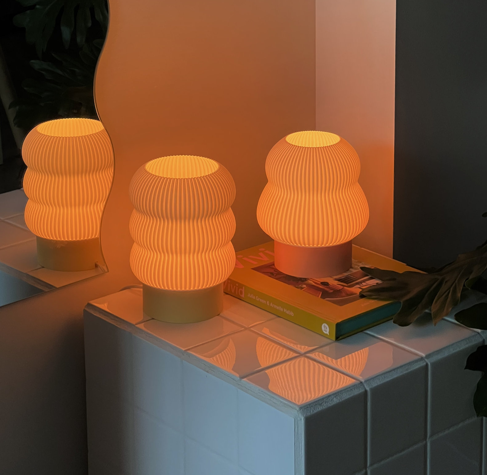 Poly Nectar Novelty Lamp