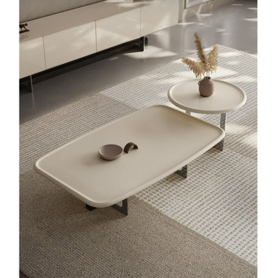 Table basse moderne de style crème
