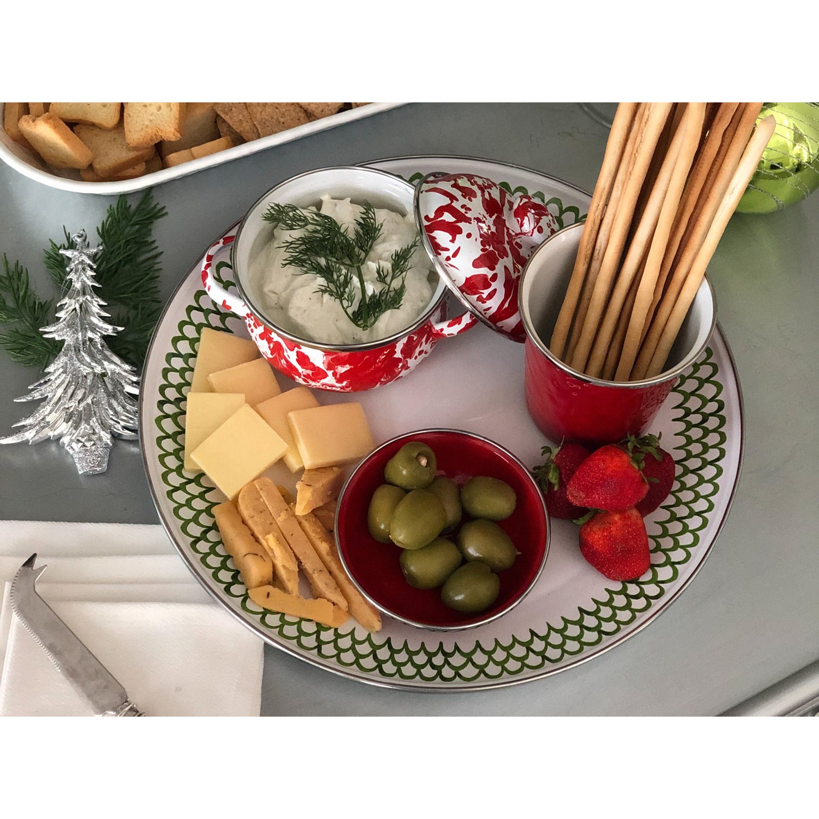 Green Scallop Enamel Serving Dish