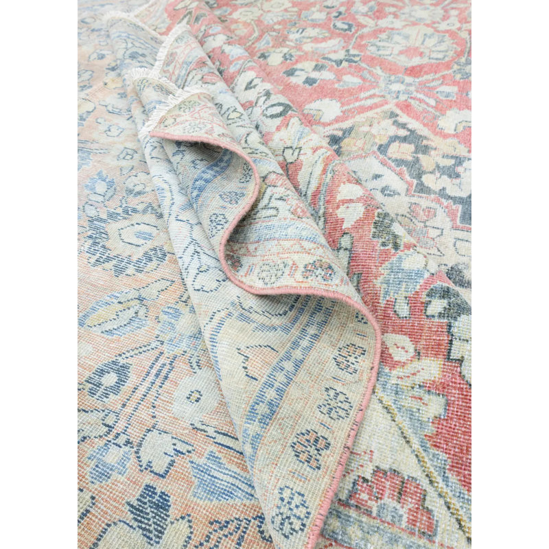 Tapis rouge à motif oriental Oistan