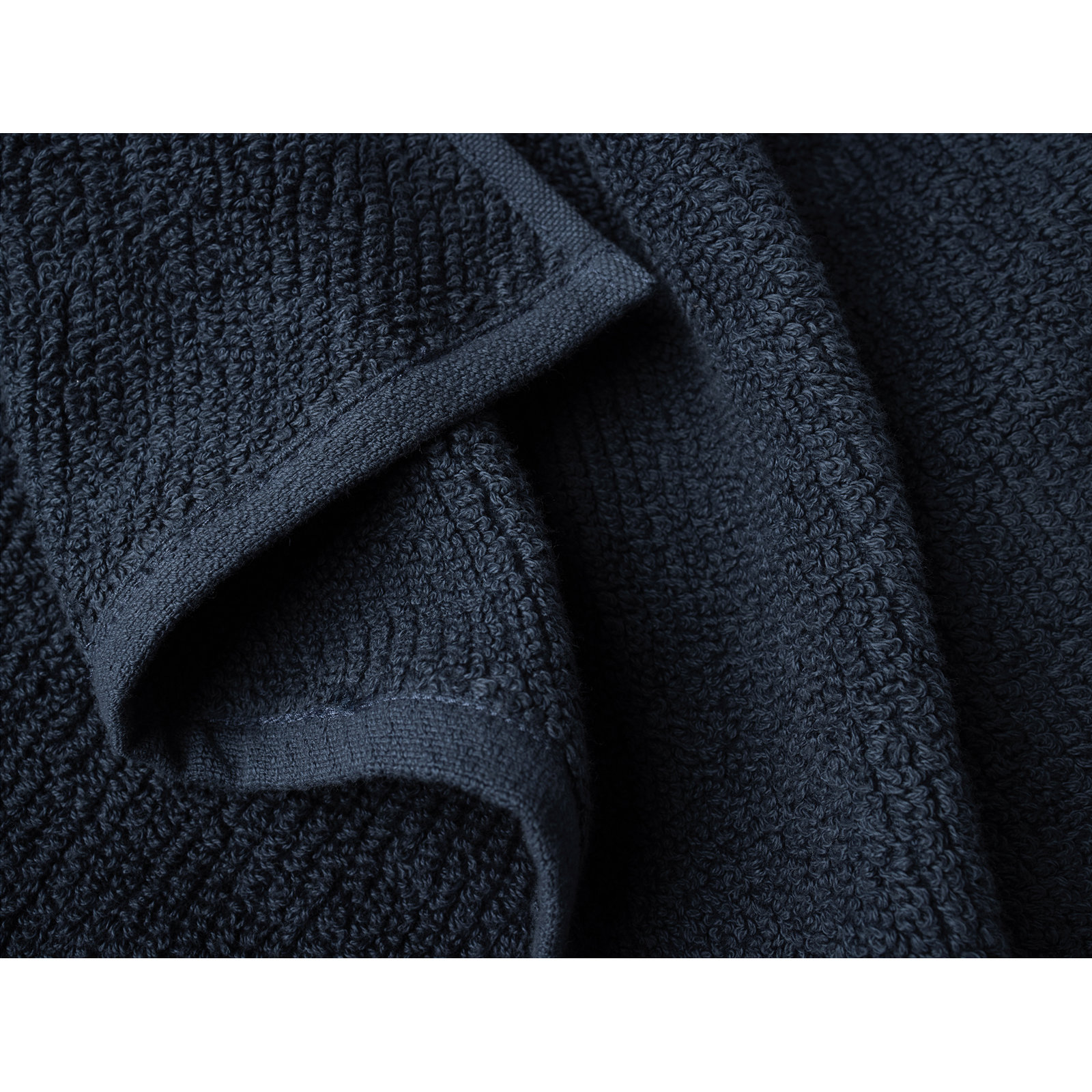 Air Weight Organic Bath Towel, Midnight Indigo