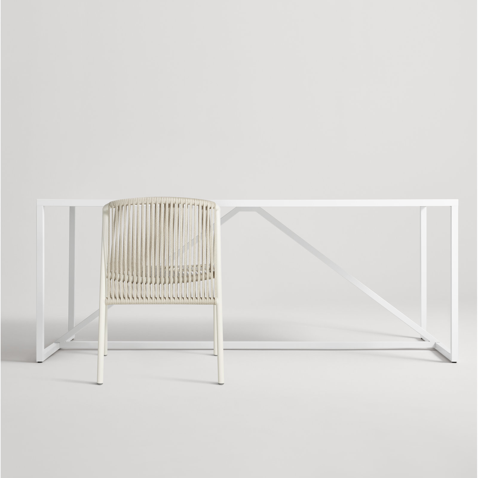 Lookout Patio Armchair, White