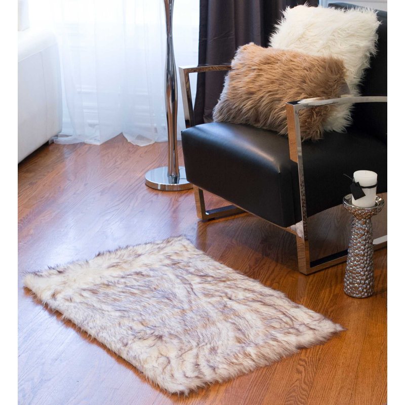 Tapis brun 2 'x 3'