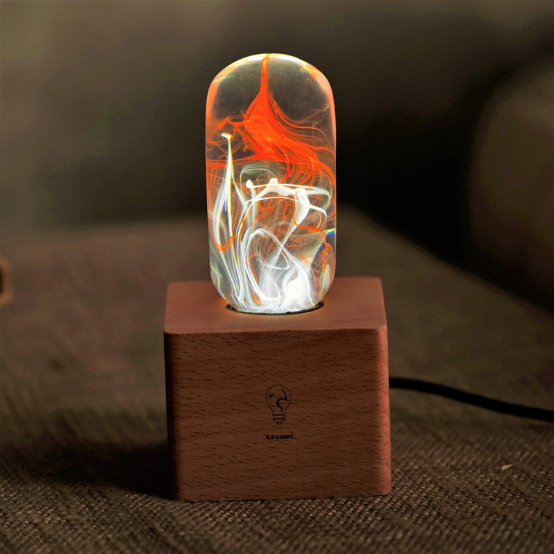 Lampe de table en bois 6,3 po