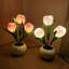 Lampe de tulipe à DEL, réplique de lampe de table à fleurs avec vase (usb-powe) - Pour la maison / le salon / le décor de bureau, appui long sur la luminosité réglable (effet respirant)