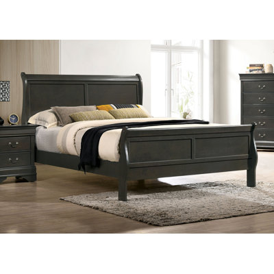 Emīls Sleigh Bed