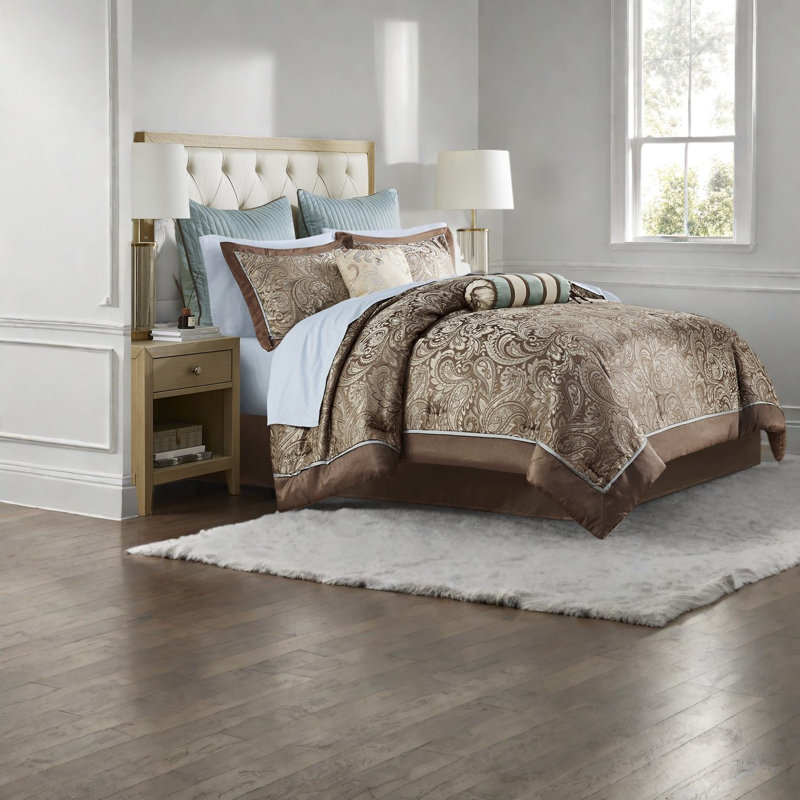 Luxurious Cotton Bedding Set, Cal King, Modern Paisley Design
