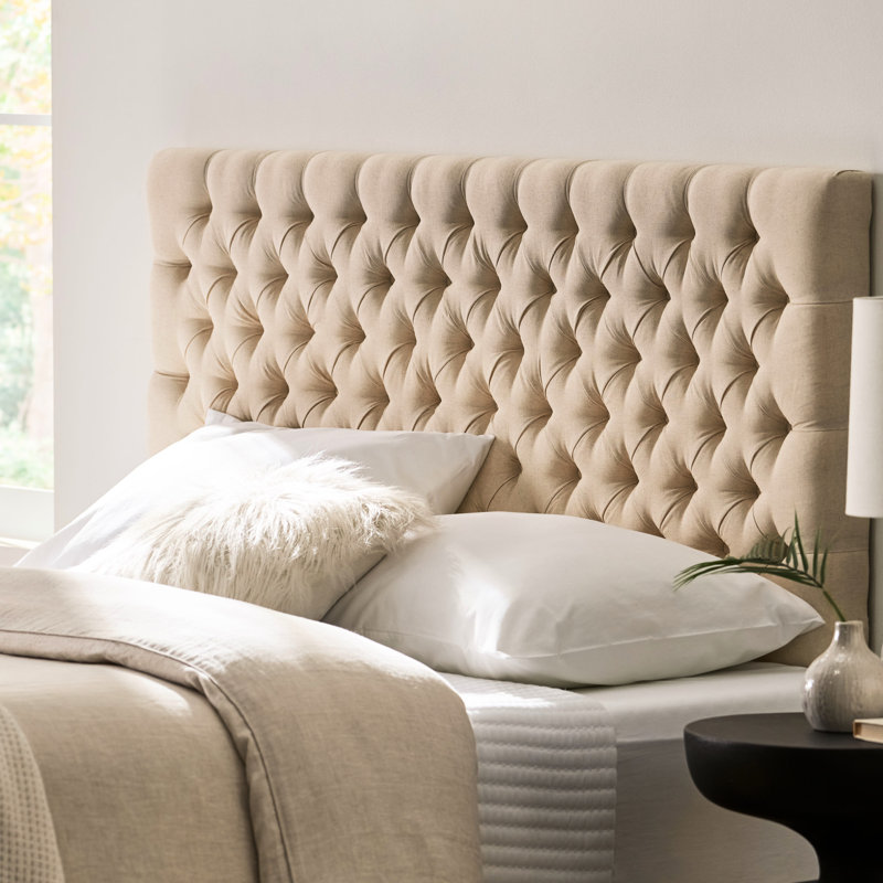 Tête de lit contemporaine beige pour un grand lit élégant, tête de lit tapissier confortable pour la chambre à coucher, tissu, design, assemblage inclus