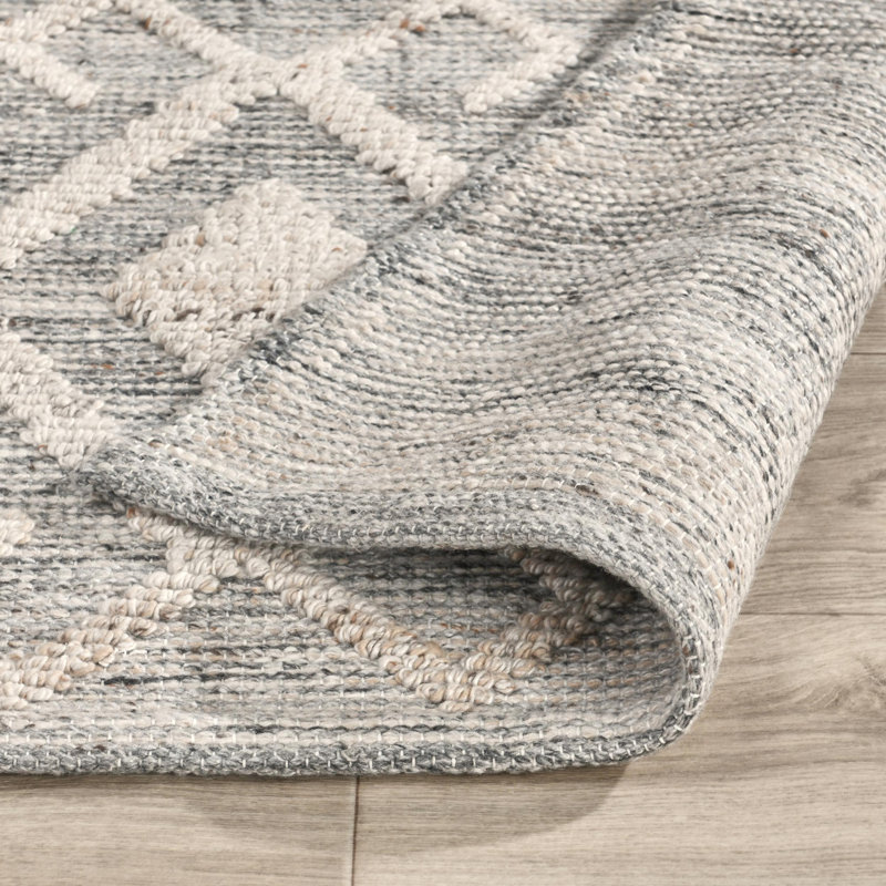 Tundra Southwestern Area Rug in Gray
