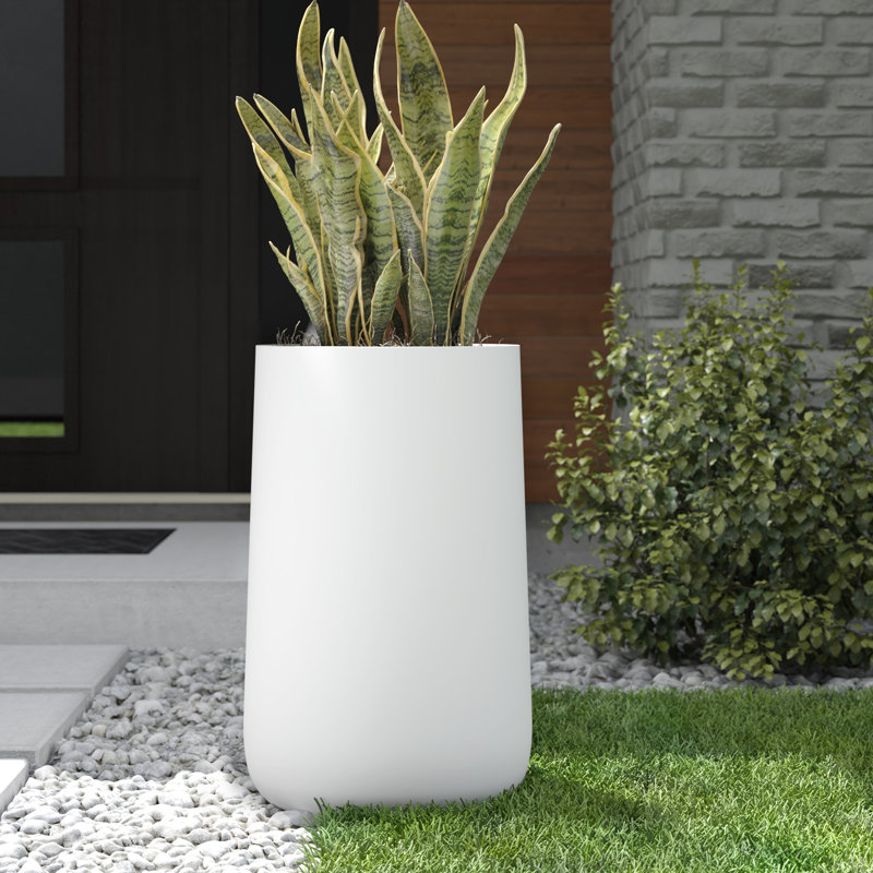 Winebrenner Handmade Pot Planter, 23" H x 15" W x 15" D, White
