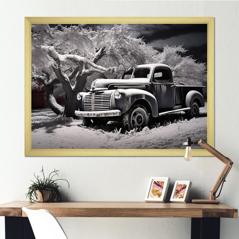 «Truck Pickup Charm In Winter II», reproduction sur toile, Cadre doré simple, H 12 po x l 20 po x P 1 po