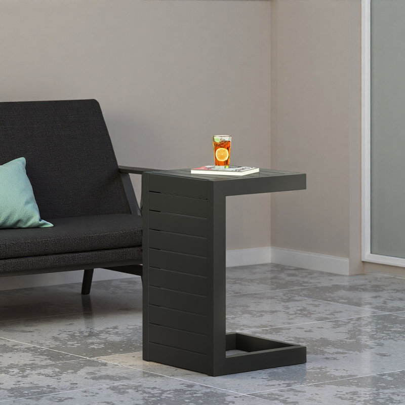 TABLE EN C, Noir
