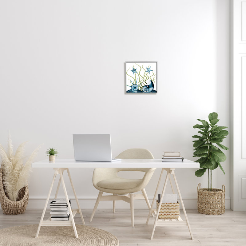 Art sur toile tendue avec collage de coquillages translucides bleu marine par Albert Koetsier, H 24 po x l 24 po