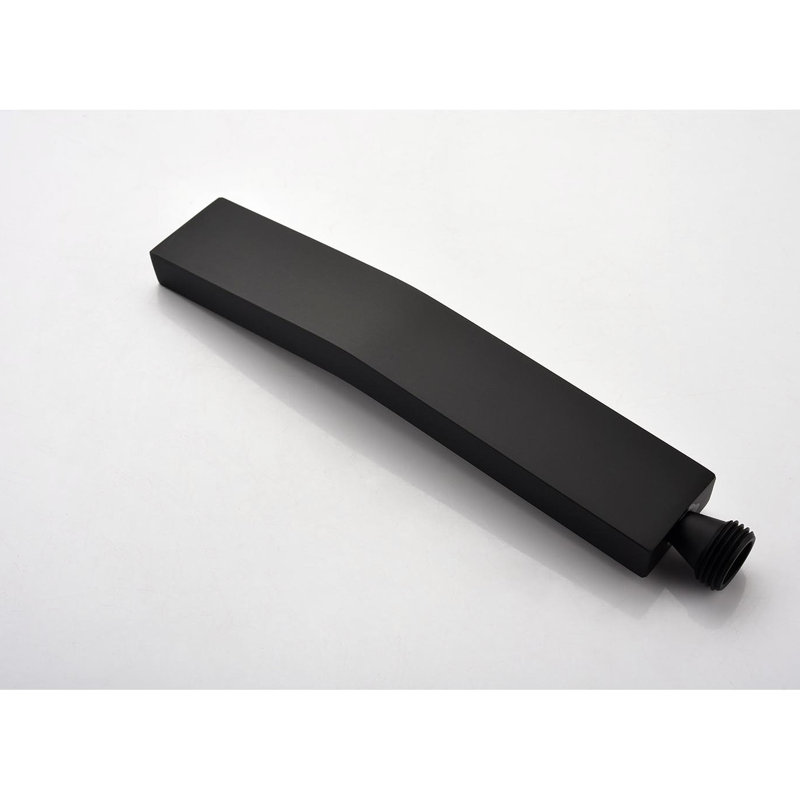 Douche en laiton et acier inoxydable en noir mat pour une salle de bain relaxante avec douches
