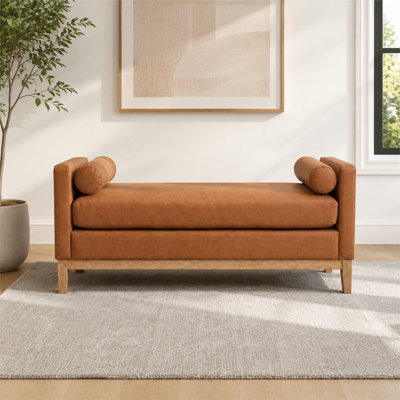 Banc en bois à finition vieillie avec revêtement en polyuréthane - banc de 65,5 pouces avec accoudoirs et coussins doubles; Banc bas polyvalent pour les fenêtres de chambre à coucher ou les pieds de lit