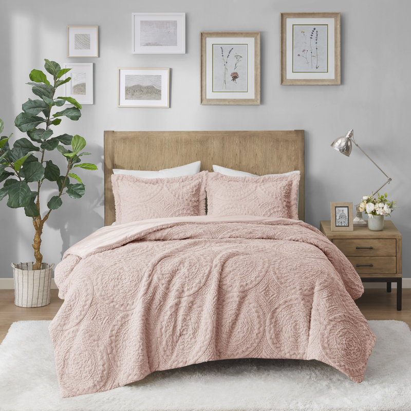 Arya Embroidered Medallion Faux Fur Ultra Plush Comforter Set, Full/Queen Comforter + 2 Standard Shams, Blush