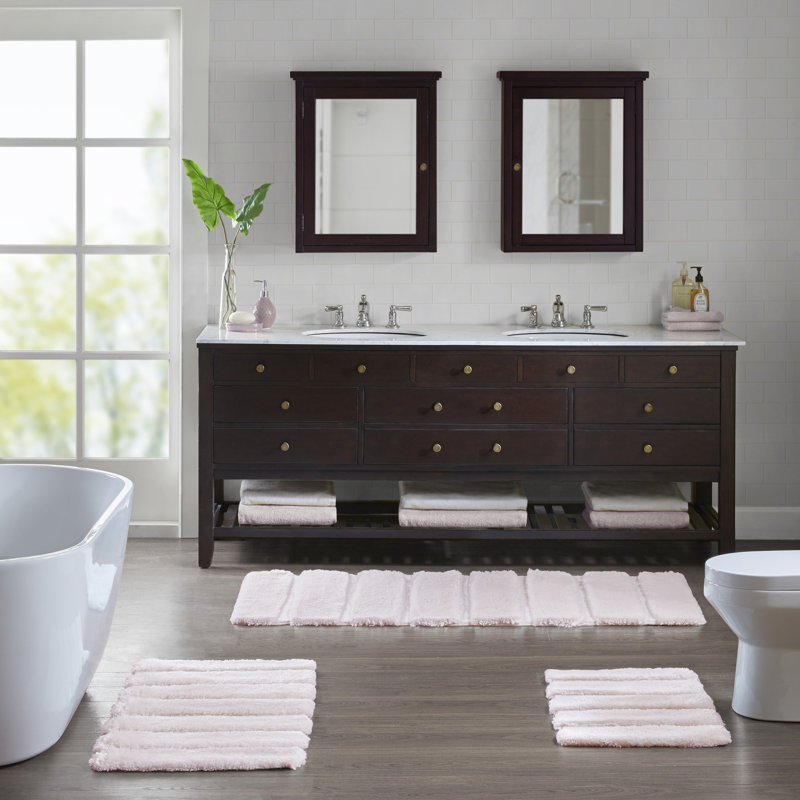 Blush Tufted Pearl Channel Bath Rug 24"