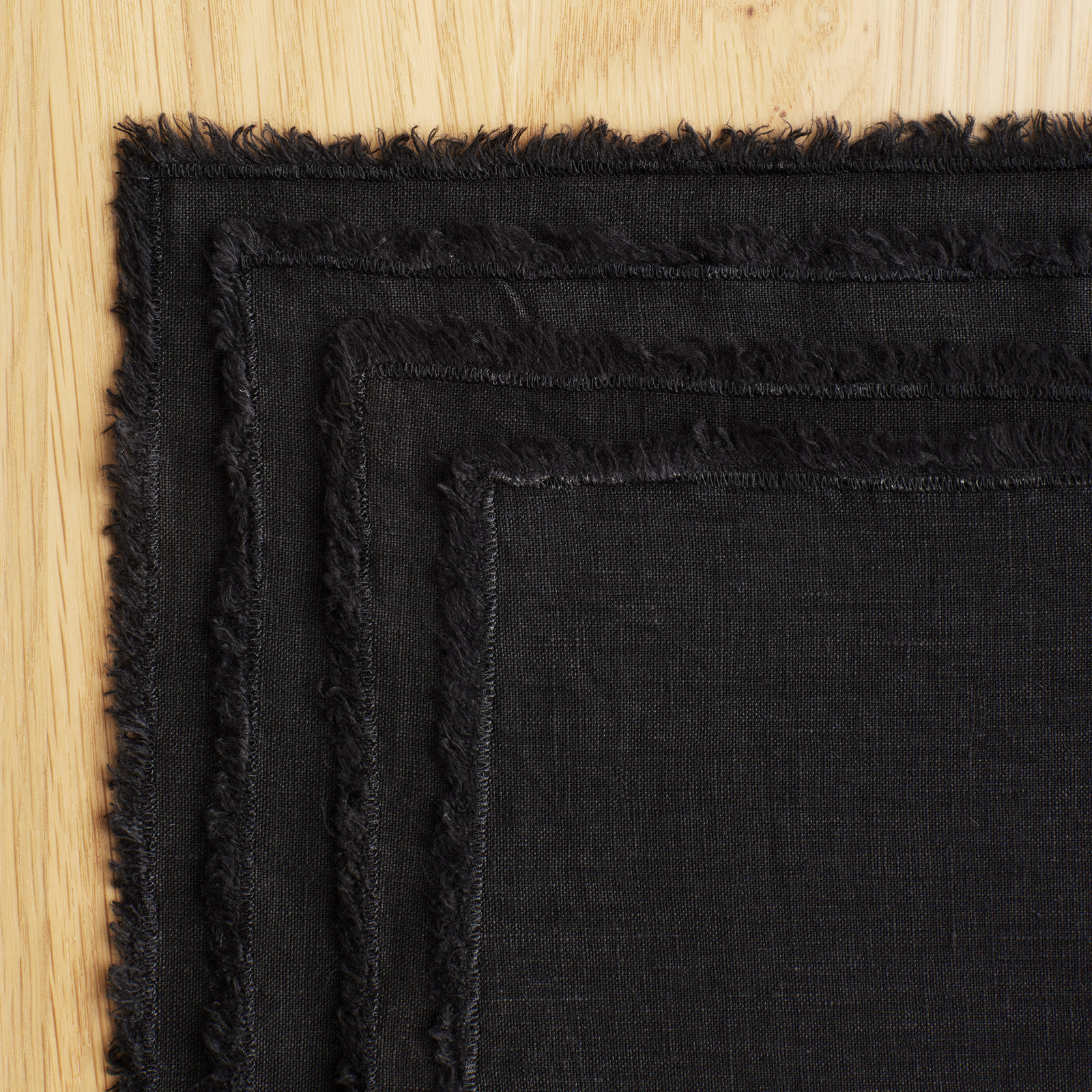 Zadia Reversible Linen Placemat, Black