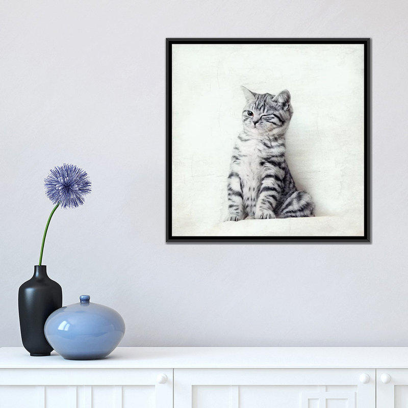 Art sur toile clin d’œil chat, H 18 po x l 18 po x P 1,5 po, Toile avec cadre noir, Non mat