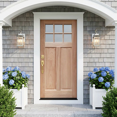 Porte d'entrée Craftsman 6 carreaux en acajou clair non fini, avec chambranle de 11,6 cm (non pré-montée), ouverture à droite vers l'intérieur.