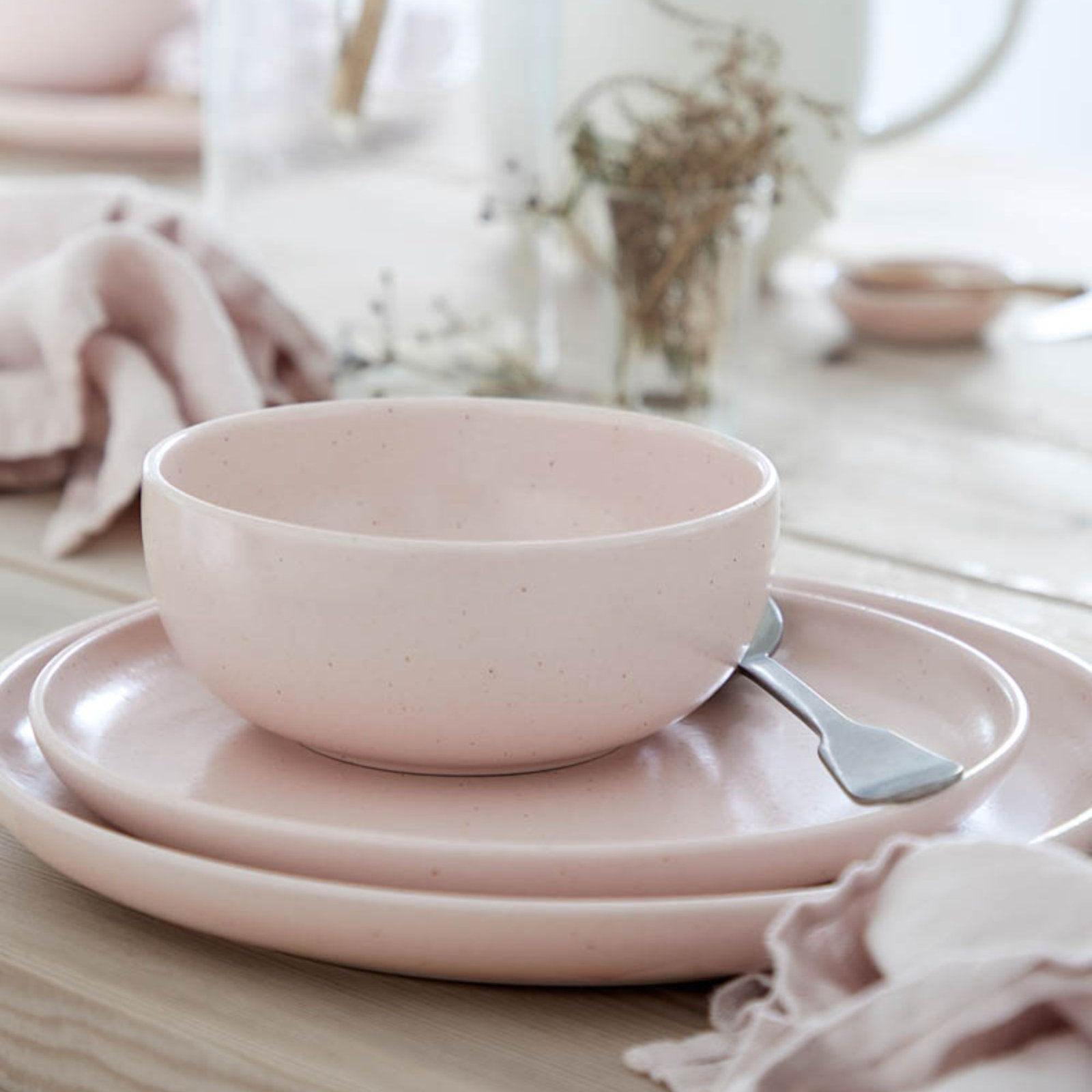 Casafina Pacifica Salad Plate, Pink