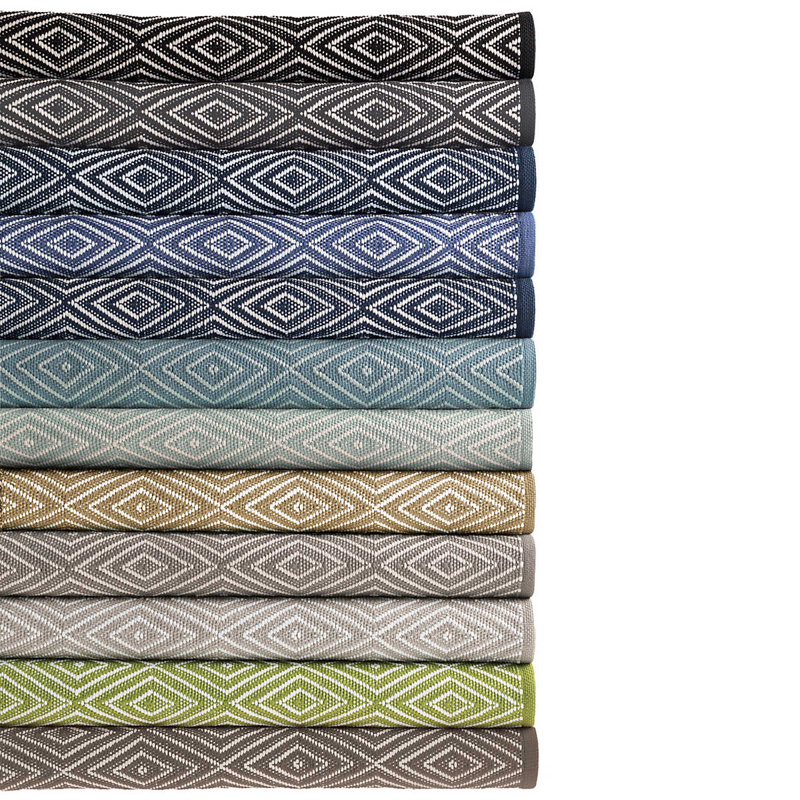 Handwoven Diamond Indoor/Outdoor Rug, Platinum, Runner 2'6" x 12'