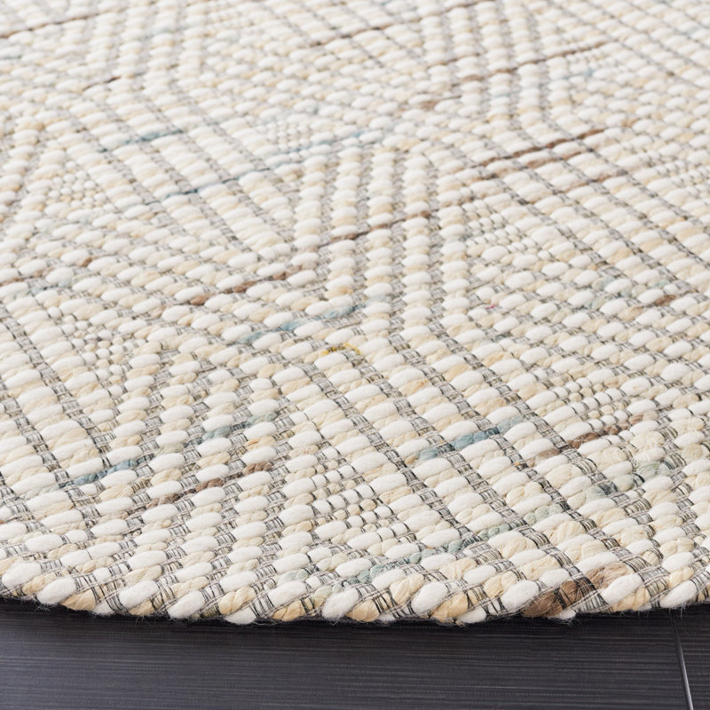 Garrey Hand Loomed Performance Geometric Rug, Round 6'