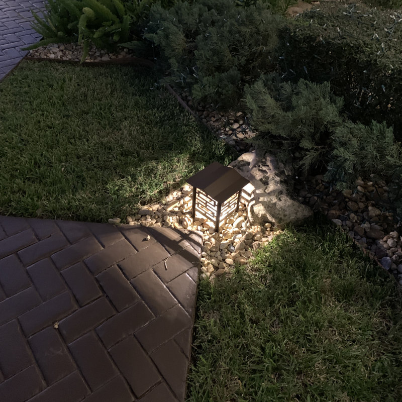 Low Voltage Integrated LED Pathway Light, White