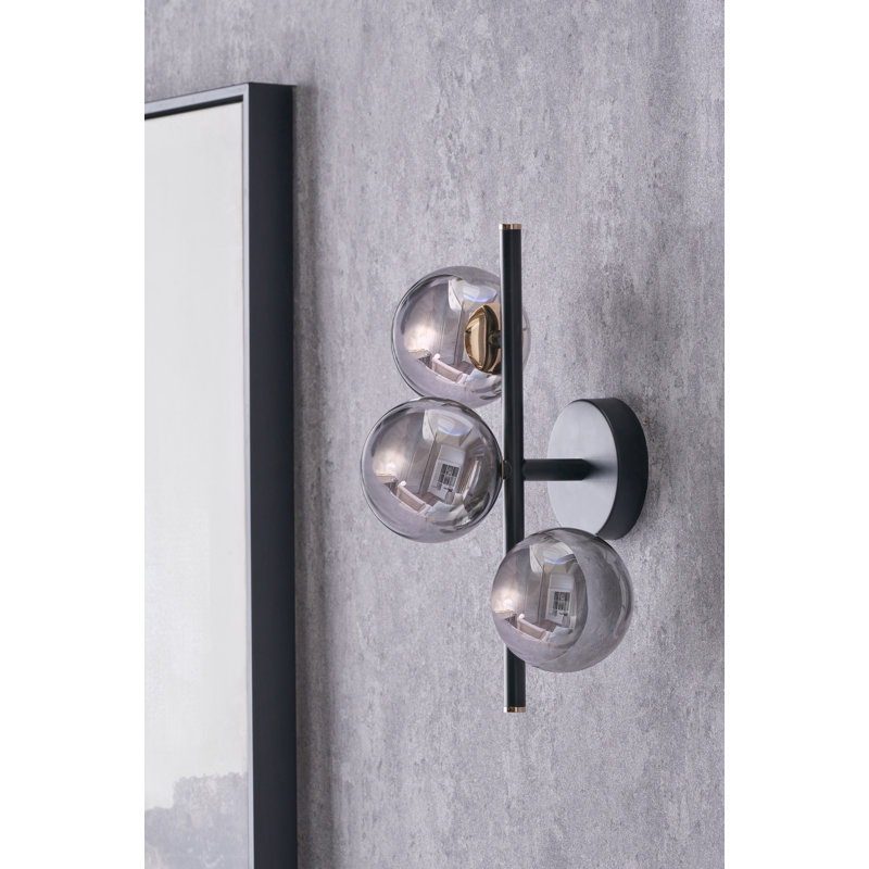 Steel Wallchiere