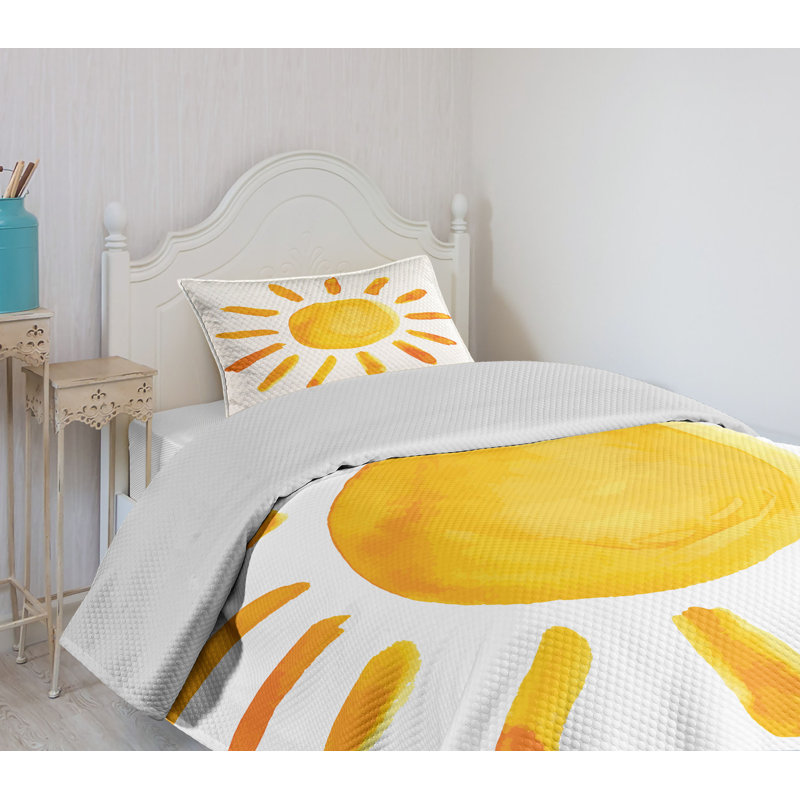 White and Yellow Sun Design Twin Quilted Bedspread Set