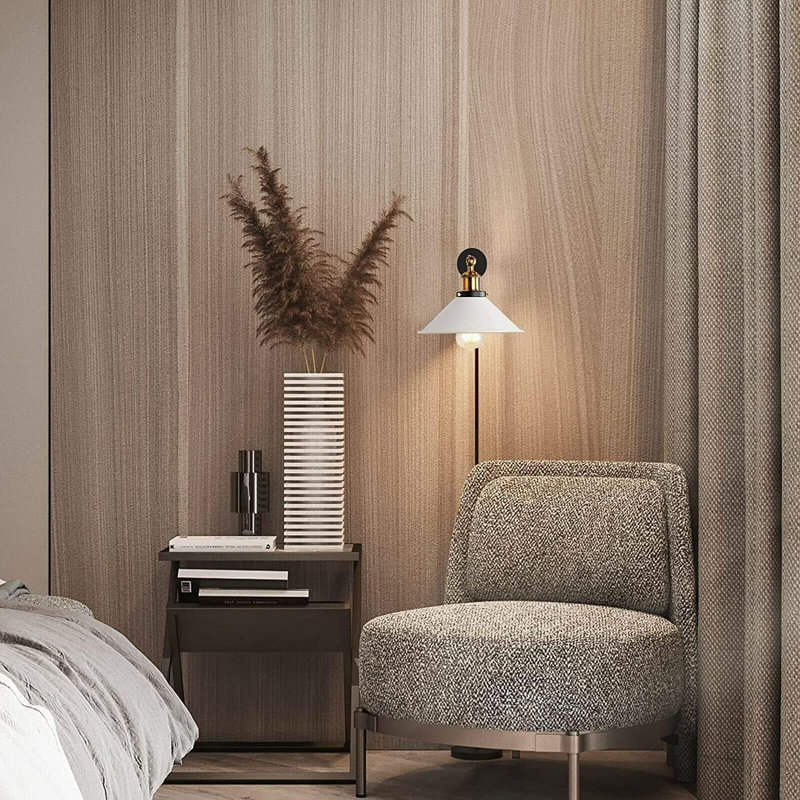 Plug-in Armed Sconce, White