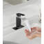 Robinet pour salle de bain à poignée simple avec drain escamotable de qualité commerciale-113846288